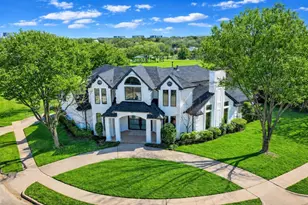 2712 Shoal Creek Cir, Plano, TX 75093 - Photo 2