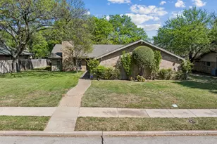 1324 Glenbrook Dr, Irving, TX 75061 - Photo 32