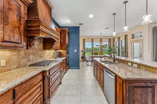 311 Paddle Boat Dr, Granbury, TX 76049 - Photo 12