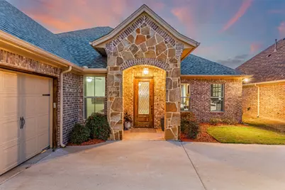 311 Paddle Boat Drive, Granbury, TX 76049 - Photo 2
