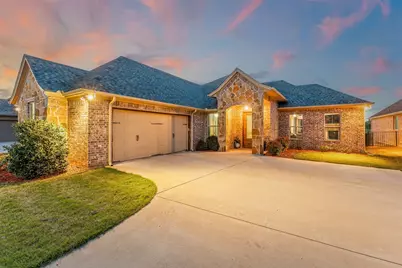 311 Paddle Boat Drive, Granbury, TX 76049 - Photo 2