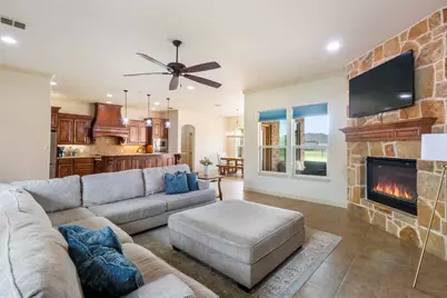 311 Paddle Boat Drive, Granbury, TX 76049 - Photo 8