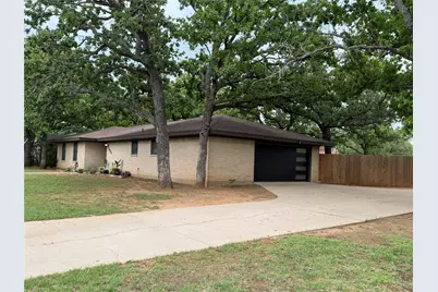 522 Crestwood Drive, Eastland, TX 76448 - Photo 2
