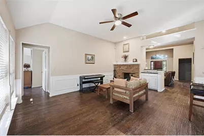 2680 Creekside Court, Highland Village, TX 75077 - Photo 18