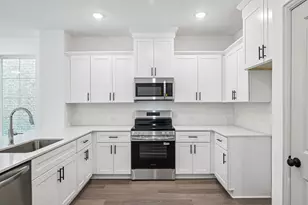 5326 Springlake Pkwy, Haltom City, TX 76117 - Photo 8