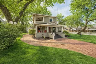 811 N Church St, McKinney, TX 75069 - Photo 2