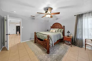 6828 Mandy Ln, Tyler, TX 75703 - Photo 14