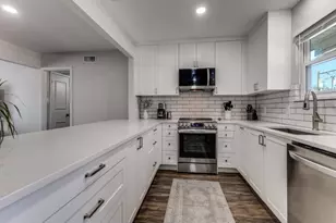 6037 Sandhurst Ln, Dallas, TX 75206 - Photo 4