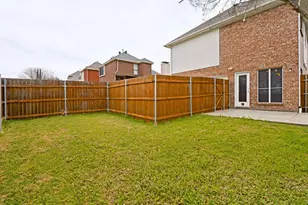1352 Marken Ct, Carrollton, TX 75007 - Photo 22