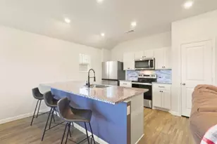 513 Jameson St, Springtown, TX 76082 - Photo 4