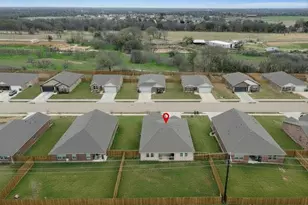 513 Jameson St, Springtown, TX 76082 - Photo 34