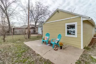 923 S 1st St, Sherman, TX 75090 - Photo 12