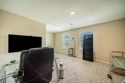 360 Ridgeland Oaks Drive, Fort Worth, TX 76120 - Photo 16