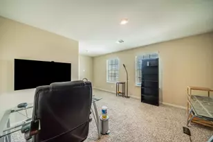 360 Ridgeland Oaks Dr, Fort Worth, TX 76120 - Photo 16