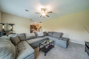 360 Ridgeland Oaks Dr, Fort Worth, TX 76120 - Photo 4