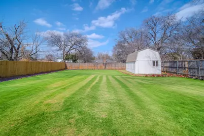 415 Dow Ross Boulevard, Duncanville, TX 75116 - Photo 12