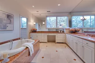 7435 Kenshire Ln, Dallas, TX 75230 - Photo 20