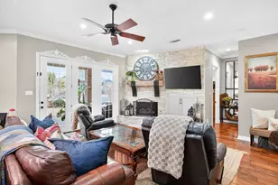 2101 Lakeshore Dr, Cleburne, TX 76033 - Photo 14