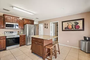 941 Honey Locust Ln, Crowley, TX 76036 - Photo 10