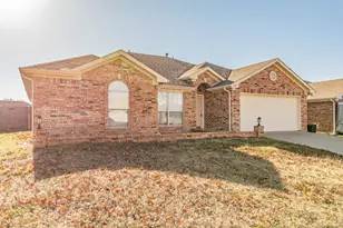 602 Joy Ln, Mansfield, TX 76063 - Photo 2