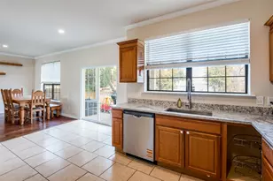 604 Hillside Cir, Little Elm, TX 75068 - Photo 10