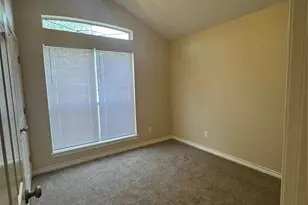 6918 Sayle St, Greenville, TX 75402 - Photo 12