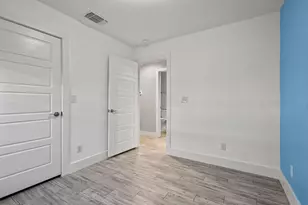 1319 W Gandy St, Denison, TX 75020 - Photo 18