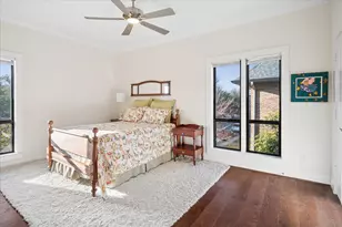 10716 Park Village Pl, Dallas, TX 75230 - Photo 12