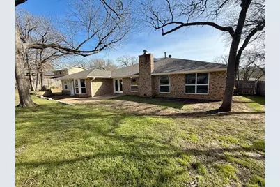 2805 Burlwood Drive, Dalworthington Gardens, TX 76016 - Photo 2