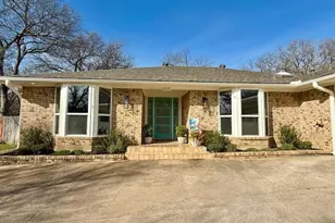 2805 Burlwood Dr, Dalworthington Gardens, TX 76016 - Photo 8