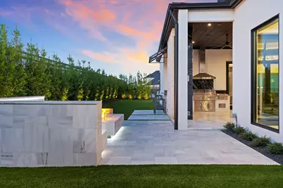 1572 Courtland Drive, Frisco, TX 75034 - Photo 4