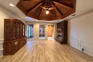 1030 Clinton St, Carrollton, TX 75007 - Photo 16