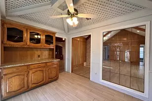 1030 Clinton St, Carrollton, TX 75007 - Photo 14