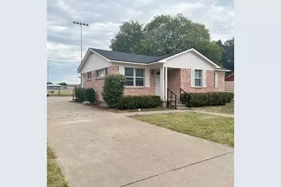 403 Perry Avenue, Waxahachie, TX 75165 - Photo 2