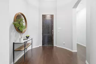 9728 Bitterroot Dr, Little Elm, TX 75068 - Photo 6