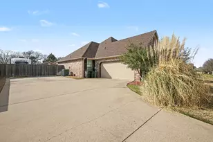 1361 Shallowbend Dr, Midlothian, TX 76065 - Photo 28