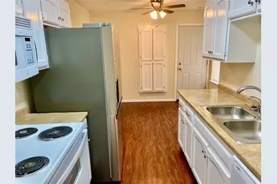 1408 Walters Drive, Granbury, TX 76048 - Photo 6