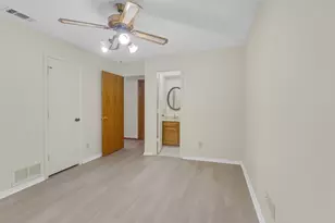 421 Pebblecreek Dr, Garland, TX 75040 - Photo 16