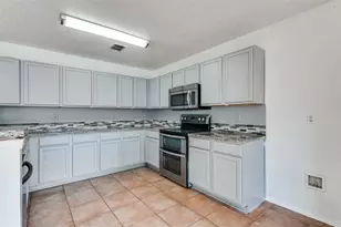 10141 Chapel Rock Dr, Fort Worth, TX 76116 - Photo 2
