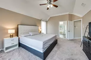 2106 Hunter Pl Ln, Arlington, TX 76006 - Photo 16