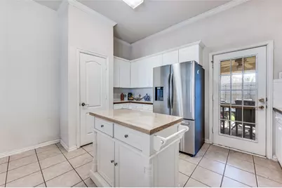 402 Horse Shoe Drive, Euless, TX 76039 - Photo 12