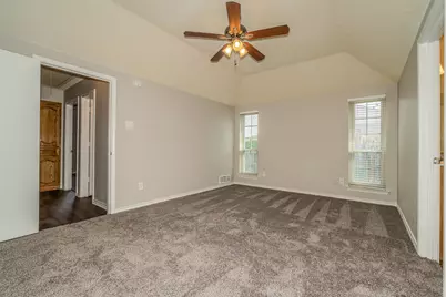700 Robin Meadow Drive, DeSoto, TX 75115 - Photo 8