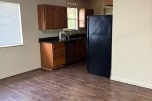 1400 SE 21st St, Mineral Wells, TX 76067 - Photo 2