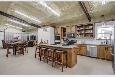 670 Loggins Trail, Poolville, TX 76487 - Photo 30