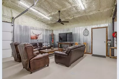 670 Loggins Trail, Poolville, TX 76487 - Photo 34