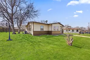 3432 Avenue C, Fort Worth, TX 76105 - Photo 2