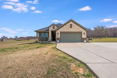2541 Emerald Forest Drive, Burleson, TX 76028 - Photo 2