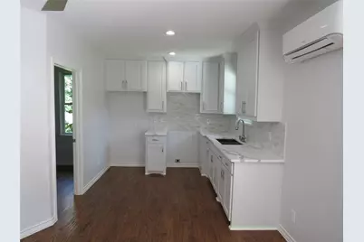 818 Thomas Street, Denton, TX 76201 - Photo 2