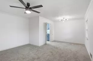 910 Worcester Ln, Garland, TX 75040 - Photo 4