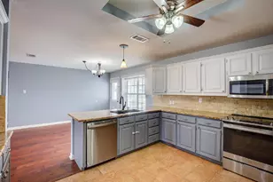 1021 Dominique Dr, Weatherford, TX 76087 - Photo 10